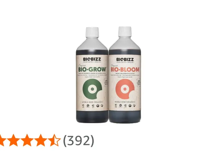 Due bottiglie di fertilizzante Biobizz: Bio-Grow e Bio-Bloom, per una crescita e fioritura ottimali.