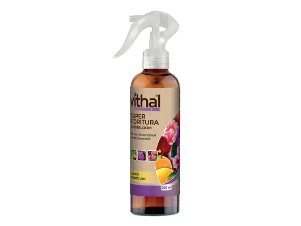 Spray Vithal Super Fioritura per un bloom straordinario. Promuove fiori generosi e frutti succosi.